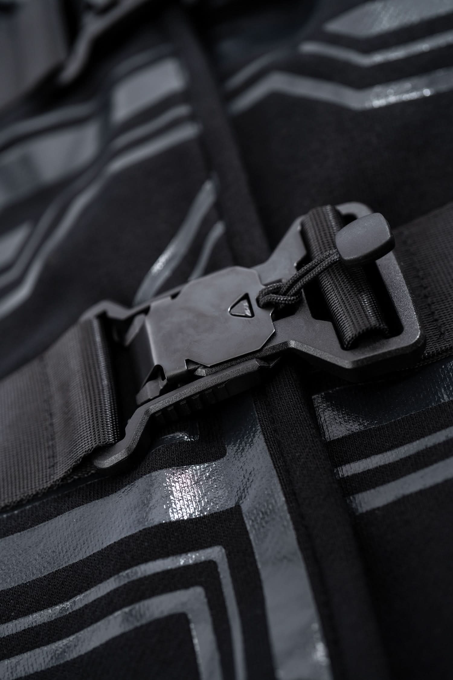 ZYPHR 2 BLACK