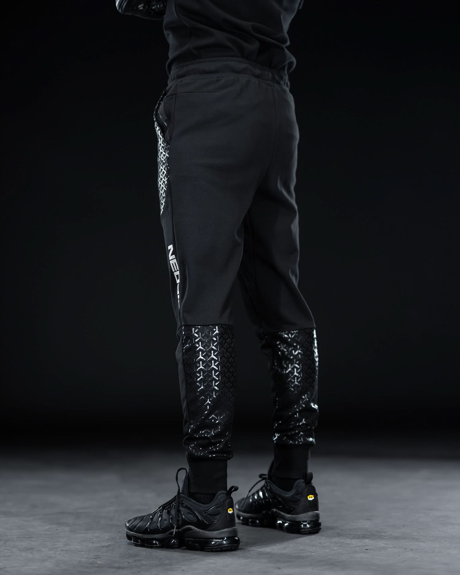NEOV3 - Black Joggers