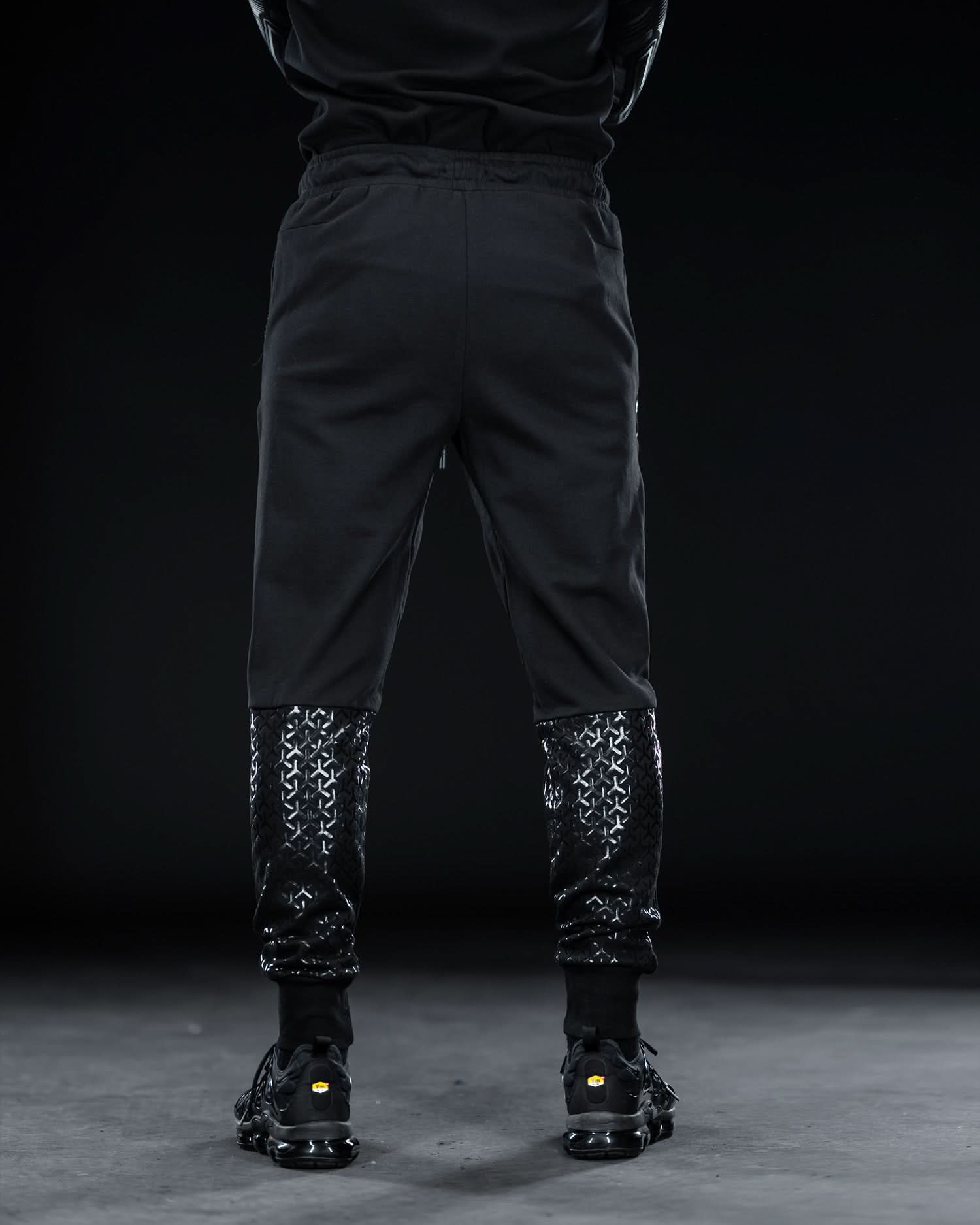 NEOV3 - Black Joggers