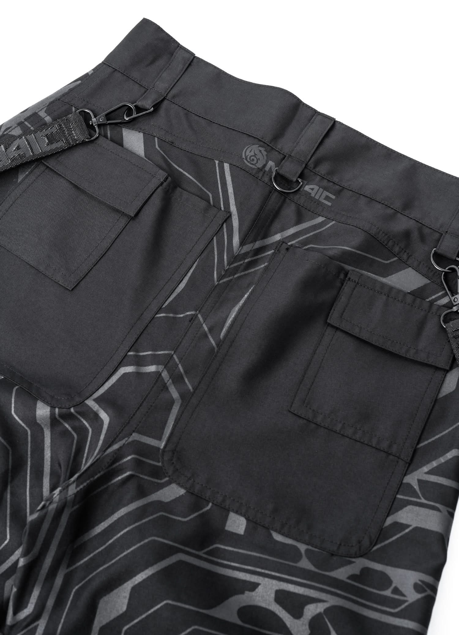 EVE4 parachute pants