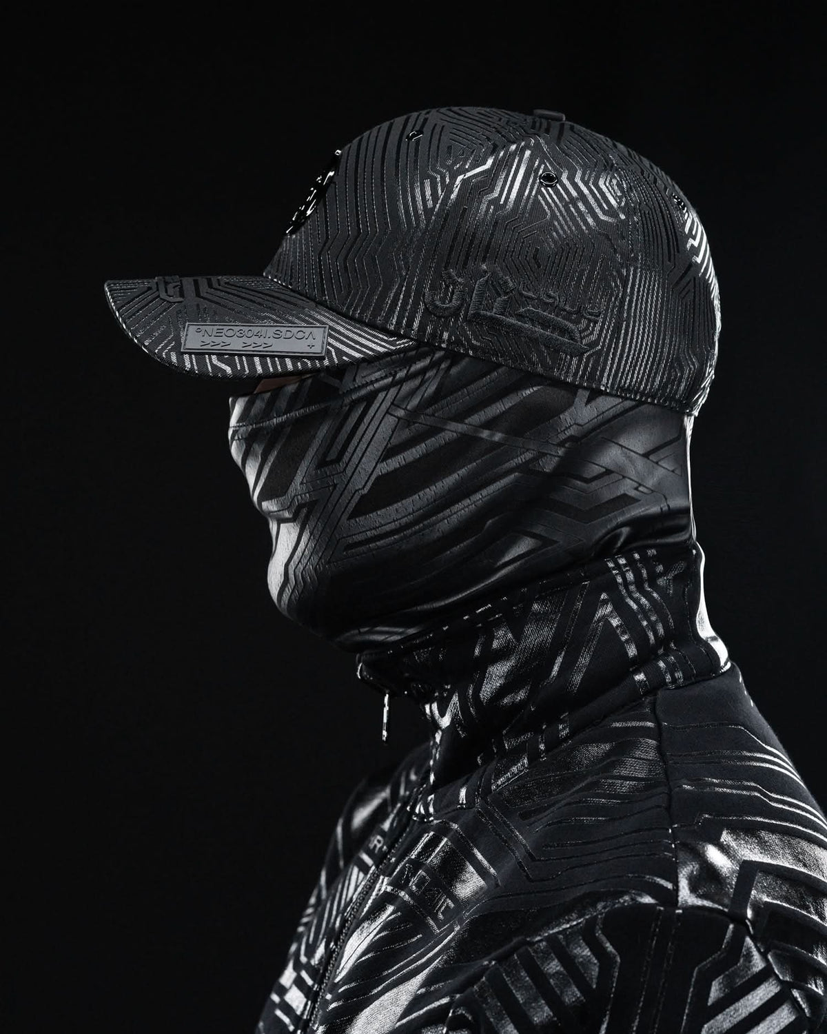 CIRCUIT BLACK CAP