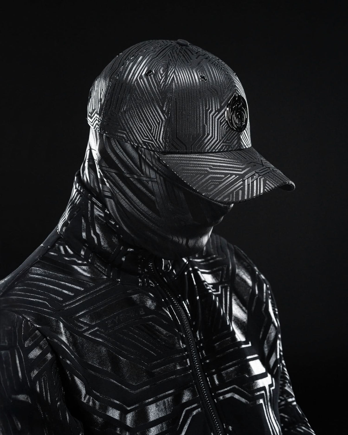 CIRCUIT BLACK CAP