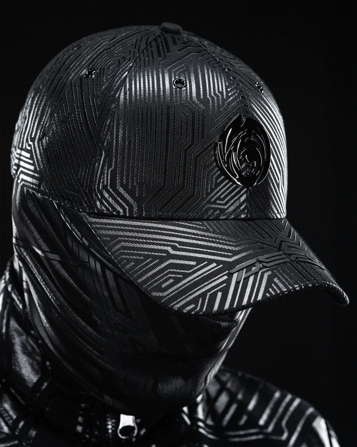 CIRCUIT BLACK CAP