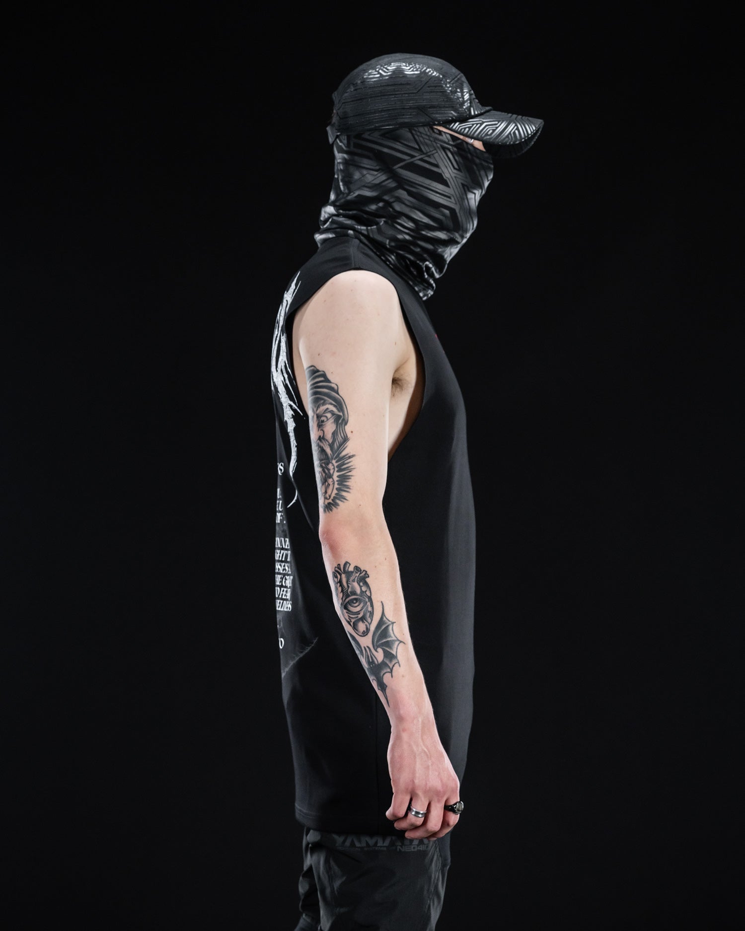 ELDNRNG ( Sleeveless )