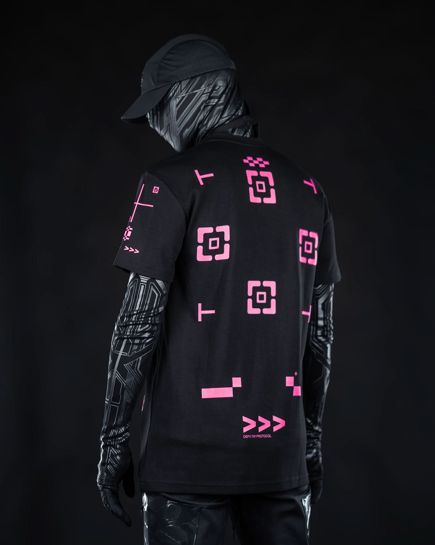 RUNNER ( NEON PINK )