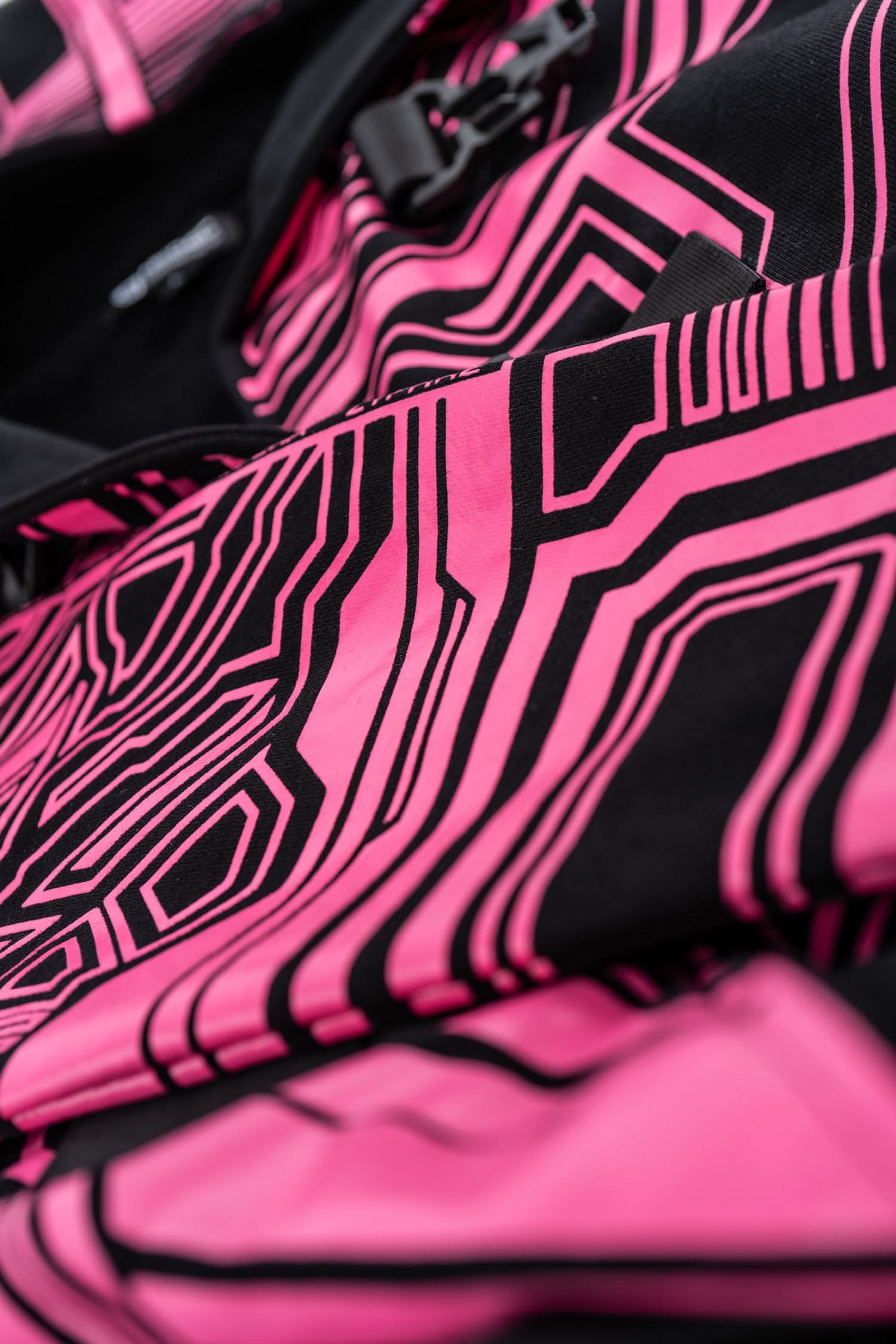 ZYPHR V2 Mantle ( Pink )