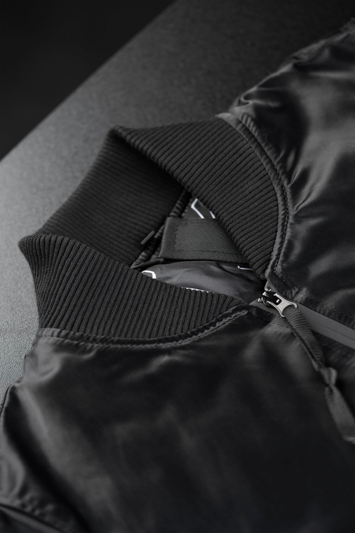 SVR.TECH7 BOMBER