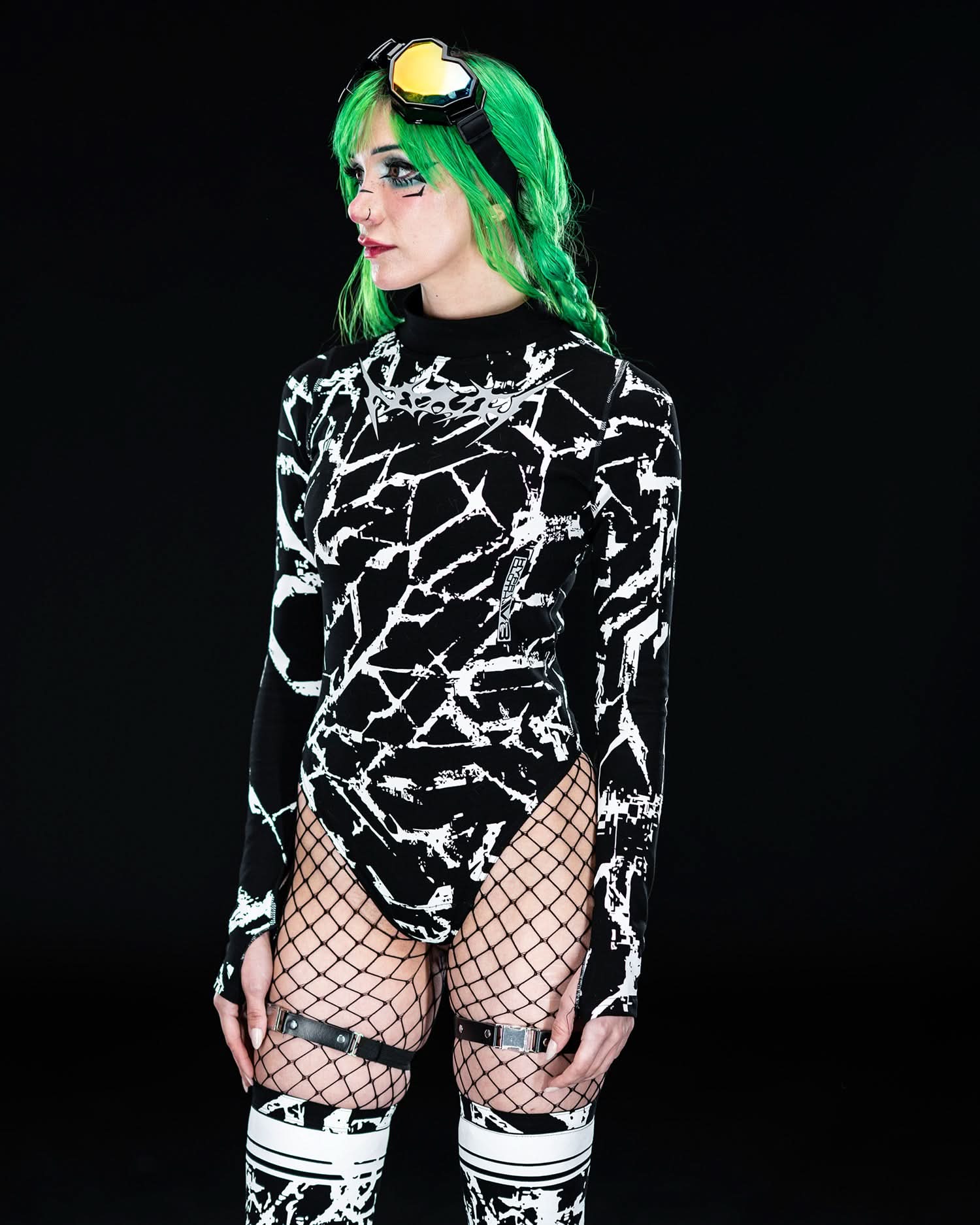 AP3X-7 SPIKEZ Bodysuit ( White )