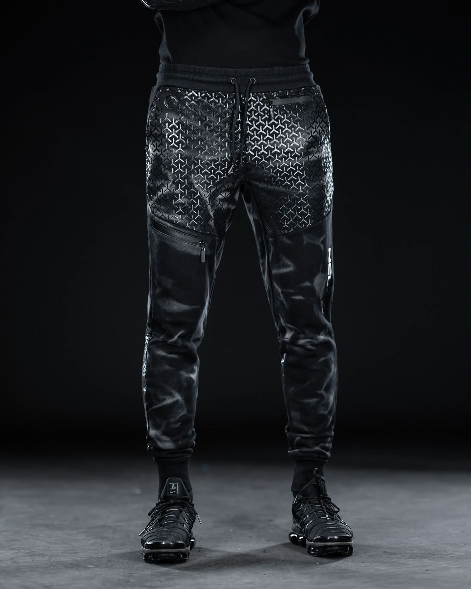 NEOV4 - VAPOR DYED JOGGERS ( BLACK EDITION )