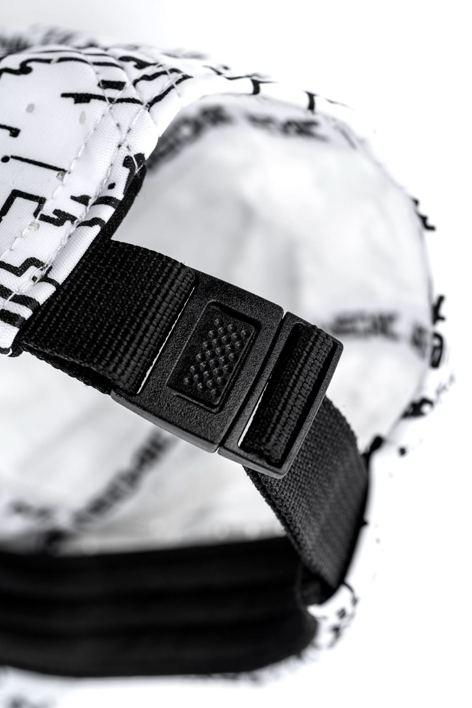 SCYTHE CAMO PERFORMANCE CAP ( White )
