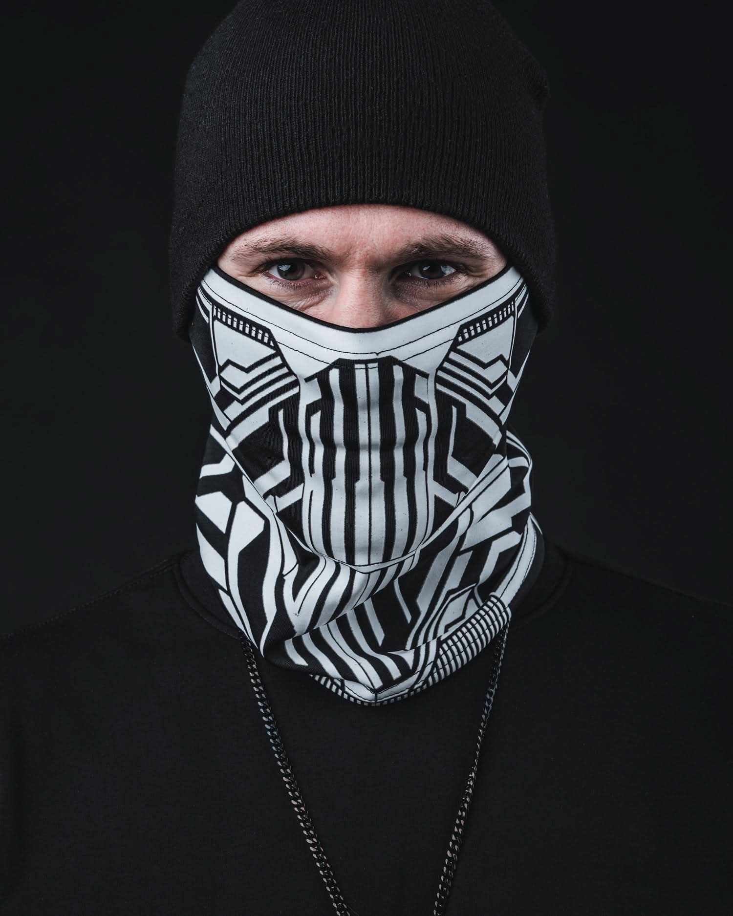 WHITE QUANTUM FACEMASK