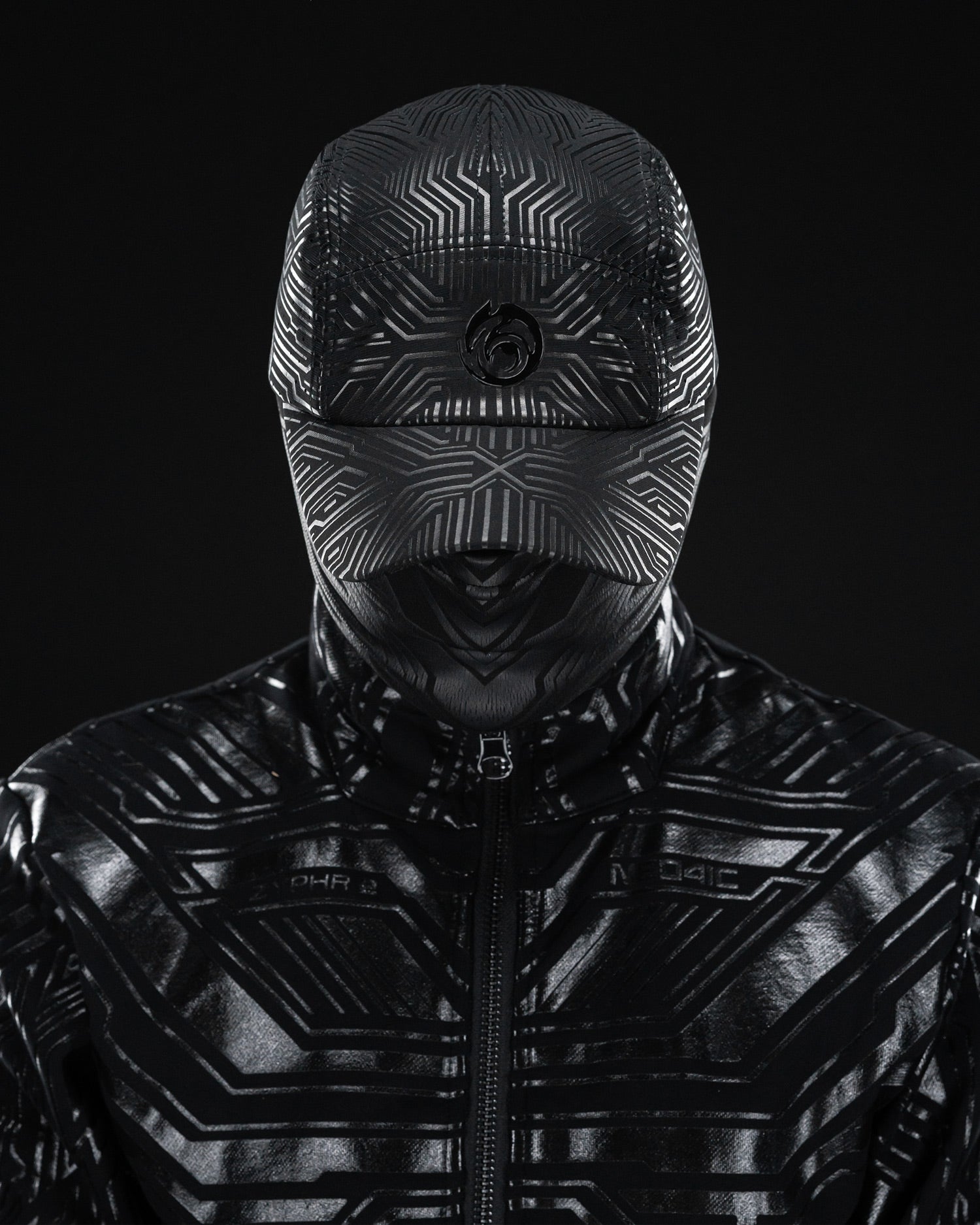 CIRCUIT BLACK ( Performance )