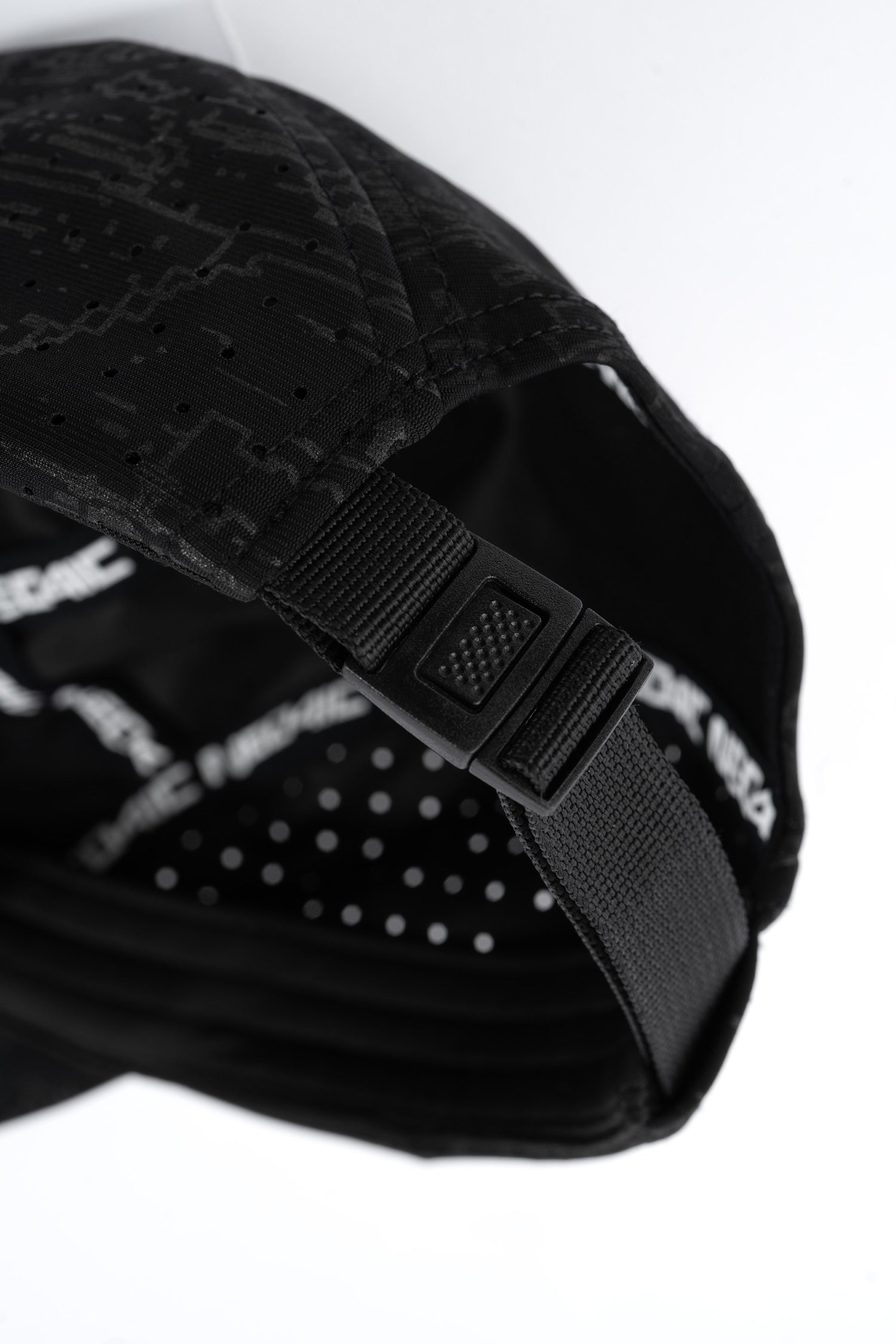 SCYTHE CAMO PERFORMANCE CAP ( Black )