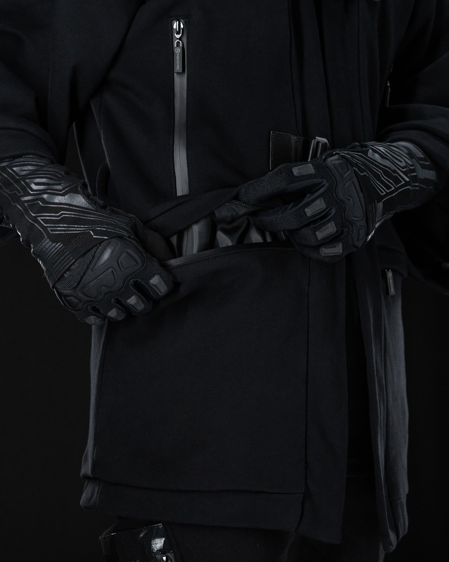 BLACK OVERSIZED TECHWEAR KIMONO