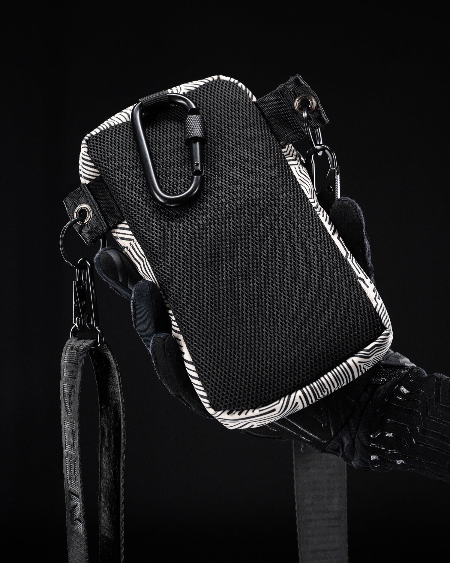 PRYSM PHONE BAG ( Pearl )