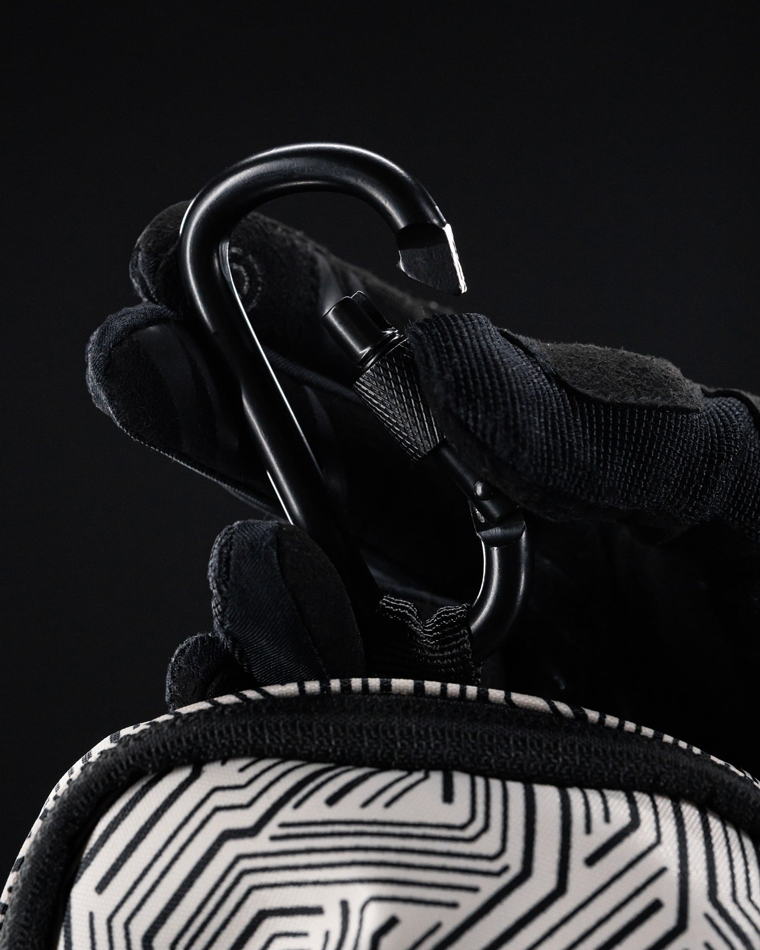 PRYSM PHONE BAG ( Pearl )