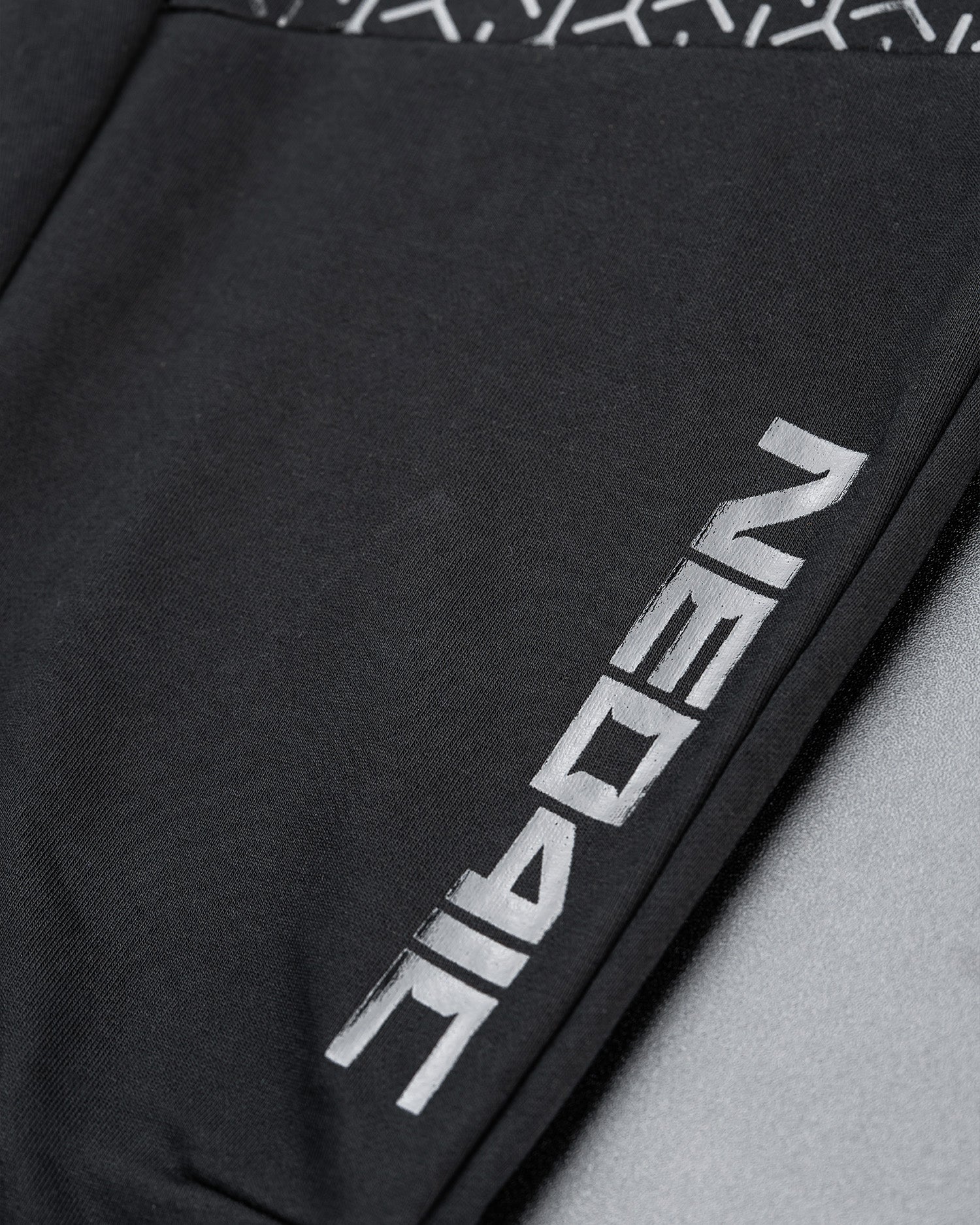 NEOV4 - Black Joggers