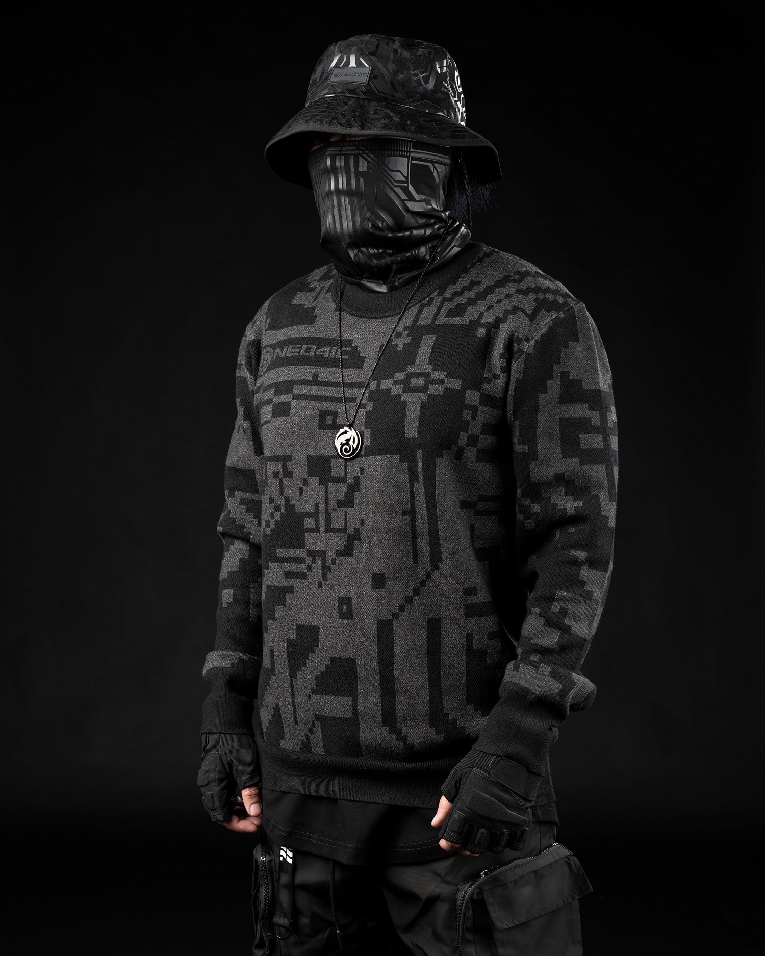 TIT4N Knit Sweater (Black)