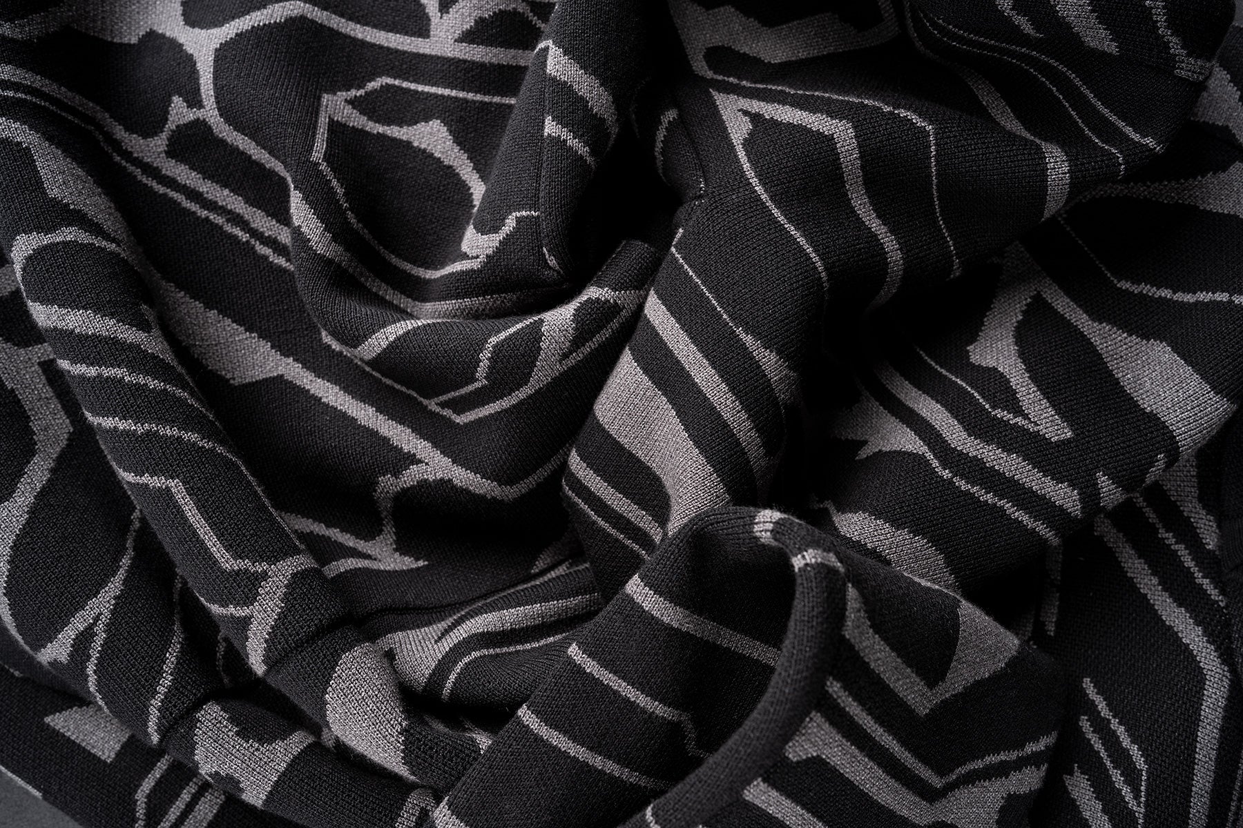 VEXIA HYPRKNIT Sweater