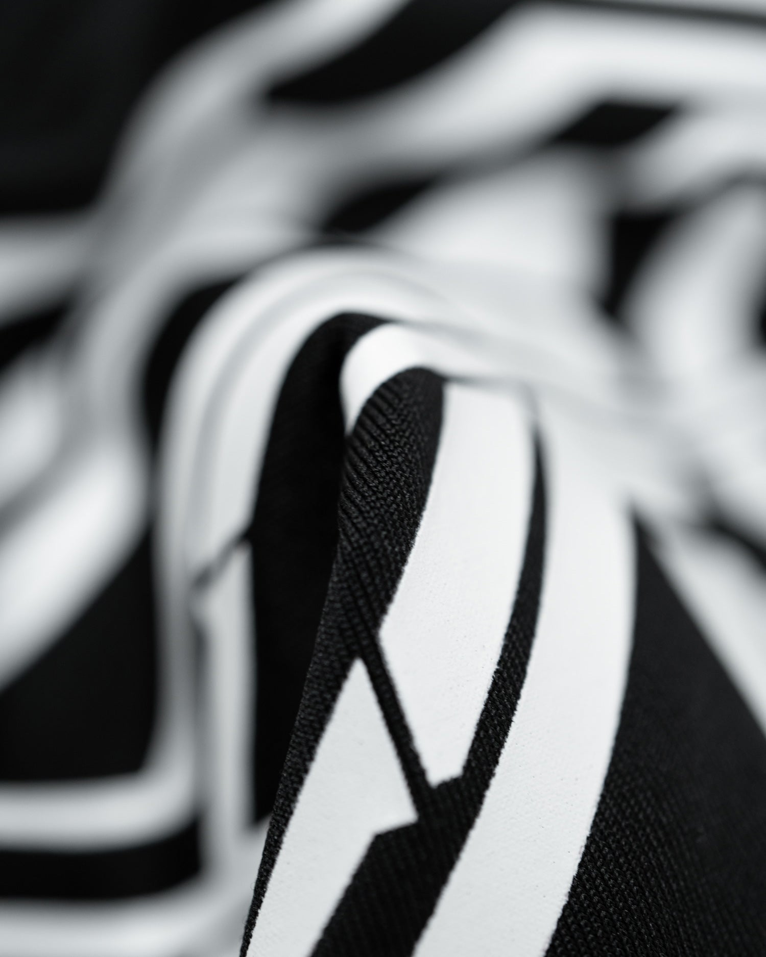 WHITE QUANTUM FACEMASK